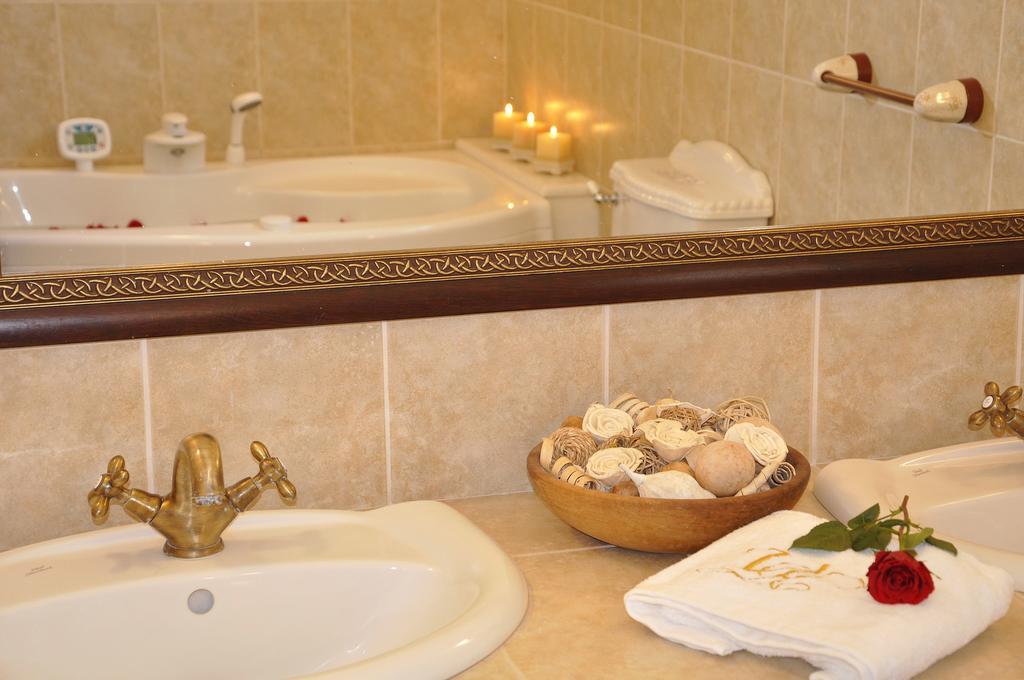 Villa Romantica Perama  Zimmer foto