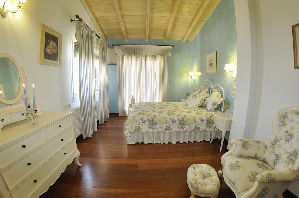Villa Romantica Perama  Zimmer foto