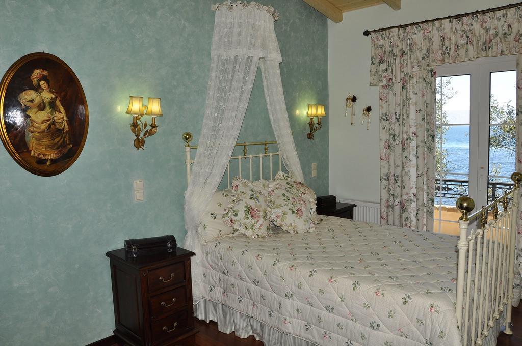 Villa Romantica Perama  Zimmer foto