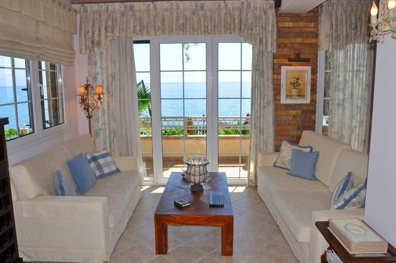 Villa Romantica Perama  Exterior foto